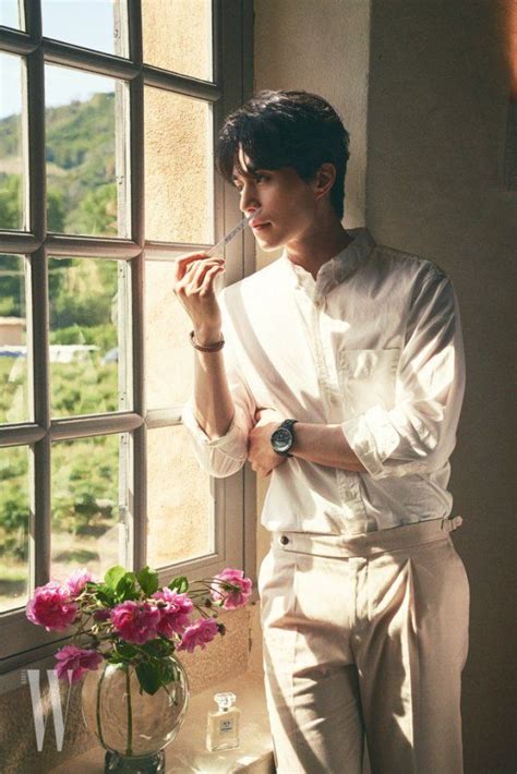 Lee Dongwook For Chanel Perfume .